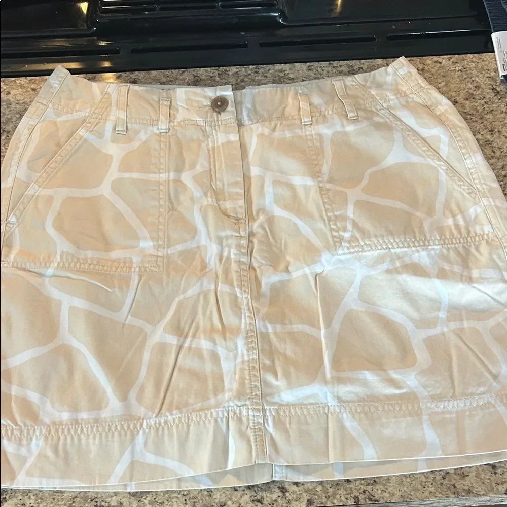 Lands' End Beige Patterned Mini Skort size 10.   WS